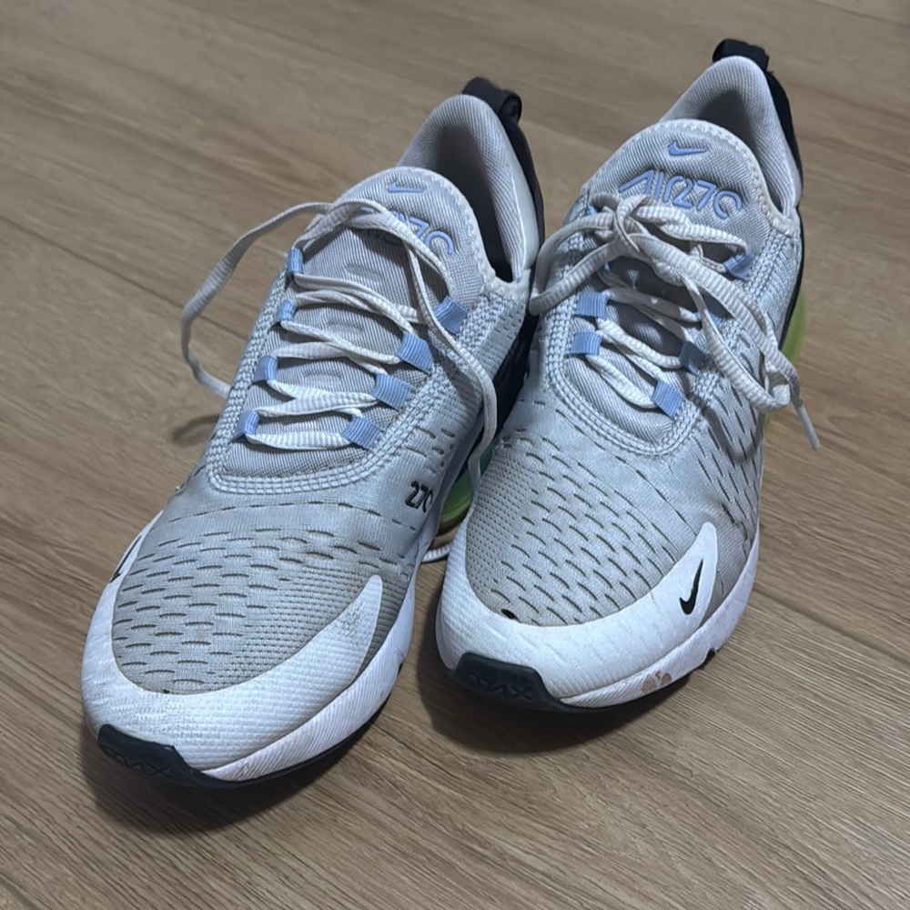 Nike Air Max 270 Sneakers